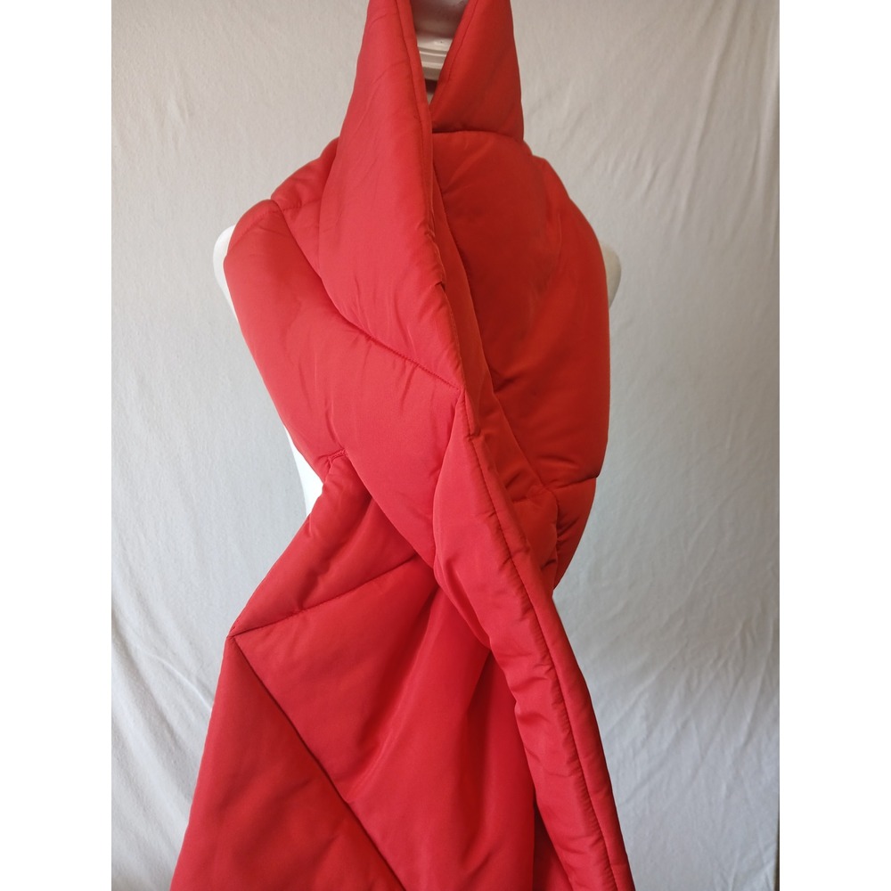 Urban outfitters red puffer Quilted scarf - Picture 2 of 3